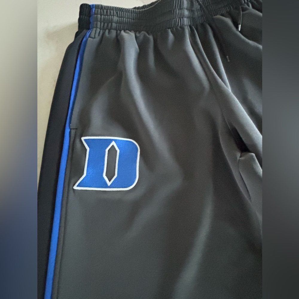 Nike Men’s Duke Athletic Pants with Zip Bottom - Size Large - Like New! - Picture 9 of 11